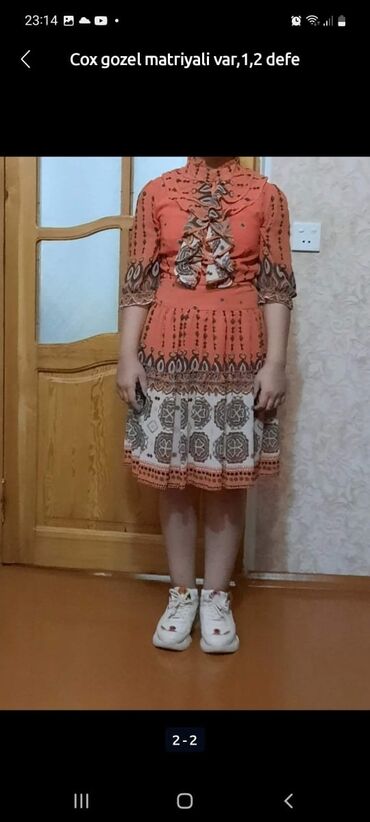 narıncı donlar: Вечернее платье, M (EU 38)