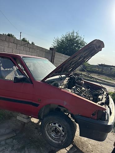 eado ev: Toyota Corolla: 1980 г., Механика, Бензин, Седан — 4