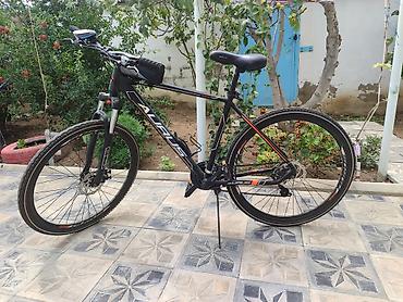 İdman velosipedləri: Satılır. Kaska, ön və arxa işıqlar, çanta hədiyyə. 350 azn. 530 a — 1