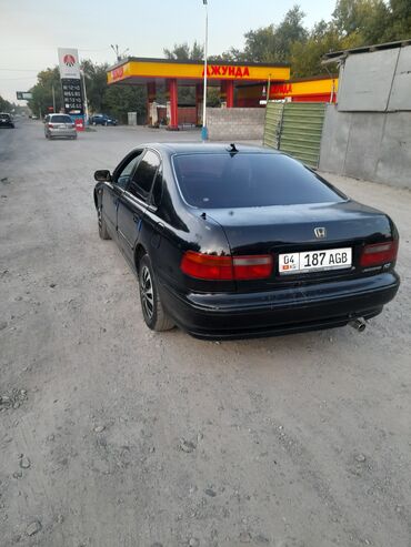 хонда акорд 1993: Honda Accord: 1994 г., 2 л, Механика, Бензин, Седан