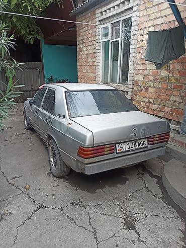 дрифтер: Mercedes-Benz 190: 1989 г., 2.6 л, Автомат, Бензин, Седан — 3