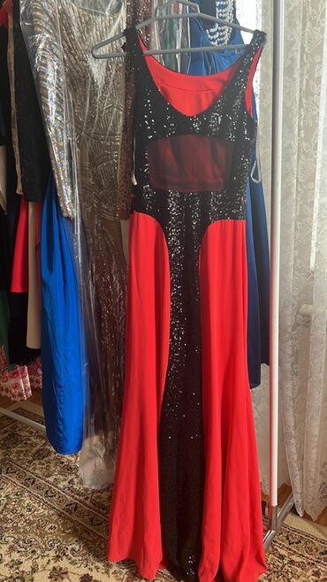 Ziyafət donları: Ziyafət donu, Midi, Calvin Klein, M — 9