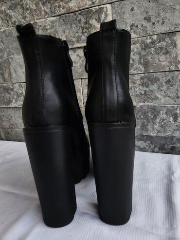 Čizme: Čizme, 35 — 5