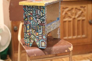 Ostali kućni dekor: Synthetic City Klupica 43x20x33 dimenzije autor Mare Stefanovski — 7