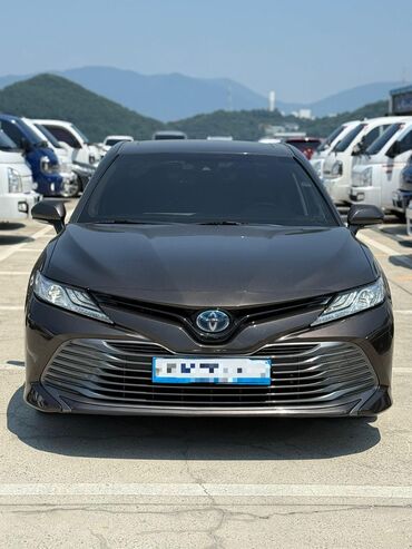 tayota runx: Toyota Camry: 2018 г., 2.5 л, Автомат, Бензин, Седан