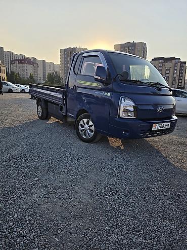 Легкий грузовик, Hyundai, Стандарт, 2 т, Б/у at lalafo.kg Легкий грузовик, Hyundai, Стандарт, 2 т, Б/у