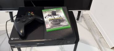 приставка о: Продаю игровую консоль Xbox One с беспроводным геймпадом и диском Call
