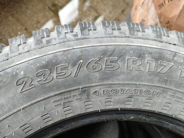 шино 13: Хайландер Комплект зимних шин с шипами, 4 шт. - Размер: 235/65 R17