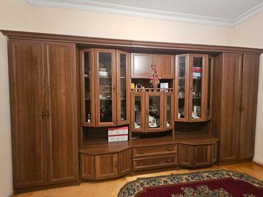 Dolablar: İşlənmiş, Açılan, Qarderob, paltar dolabı