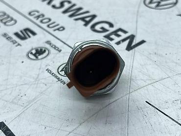cb6 dijagnostika: SENZOR PRITISKA ULJA ZA VOLKSWAGEN TIGUAN, TOURAN, GOLF 7 . - — 3