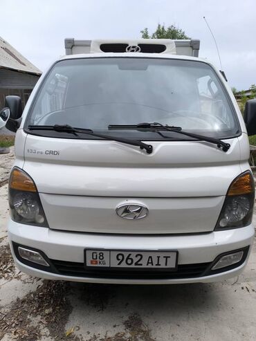 Hyundai: Hyundai Porter: 2015 г., 2.5 л, Автомат, Дизель