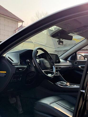 Hyundai: Hyundai Sonata: 2019 г., 2 л, Автомат, Газ, Седан — 9