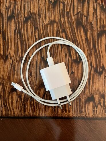 сколько стоит айфон 5: Simsiz şarj cihazı Apple