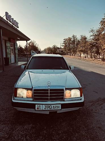 салон мерс 124: Mercedes-Benz W124: 1990 г., Седан — 1