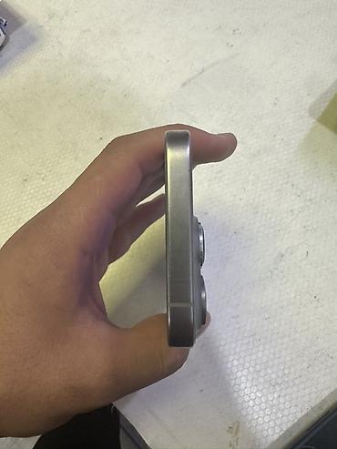 iphone 2 sim: Смартфон Apple iPhone (серия Pro) в серебристо-сером цвете. Ключевые — 5