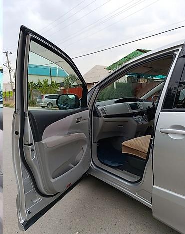 Другие детали салона: Toyota Estima (правый руль), салон и передняя часть. Основные — 5