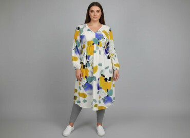 Women`s dress, size XL