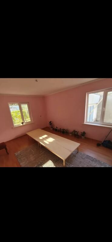 үй карабалта: 65 кв. м, 4 бөлмө, Унаа токтотуучу жай, Забор, тосулган