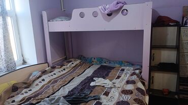 детская деревянная кровать: Б/у