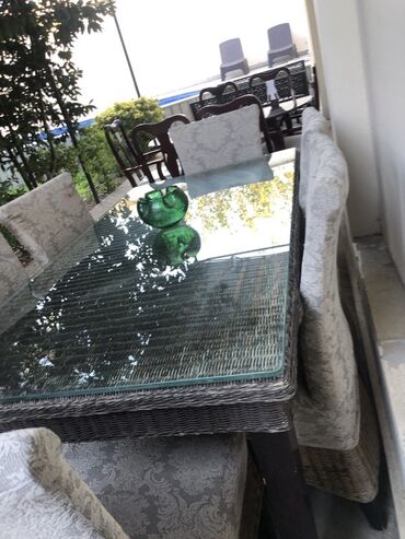 Qida məhsulları: Rattan yemək dəsti – şüşə üstlü masa və 6 stul - Masa: düzbucaqlı