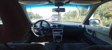 щит прибор на матиз: Легковой автомобиль седан, белый, на красных номераx S 7332 Q. Кузов с