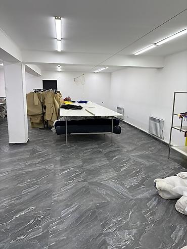 Продажа коттеджей и домов: Сдается коммерческое помещение 500 кВ 2 этажа можно все здание 4 — 24