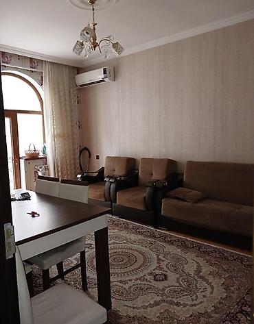 mehemmedlide kiraye ev: Xirdalan aaf park 12 kuce 8/4 mertebesi 400 azn zaks aileye verilir — 6