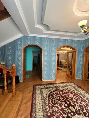 Həyət evləri və villaların satışı: Bakıxanov qəs. 6 otaqlı, 300 kv. m, Kredit yoxdur, Orta təmir — 4