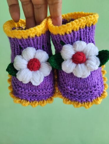 uşaq cemperləri: Əl işi körpə patikləri - Material: yumşaq akril/ipopulyar iplik