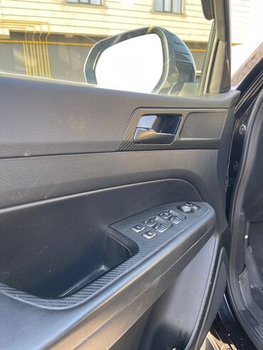 Другие автомобили: Черный (рамный) внедорожник Rexton 2019г. 2.2 турбо дизель. Камеры — 16