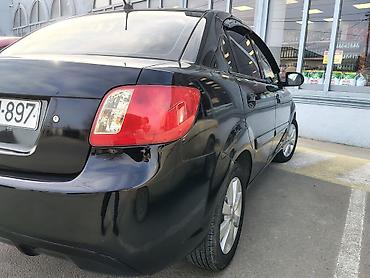 Kia: Kia Rio: 1.4 l | 2010 il Sedan — 4