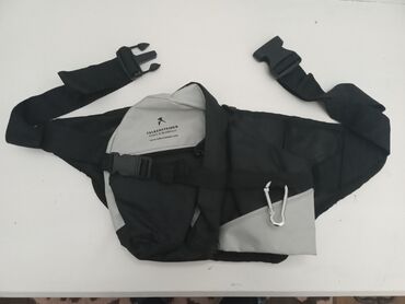 krzna za jakne: Torbica za oko struka sa više pregrada u kombinaciji dve boje crno