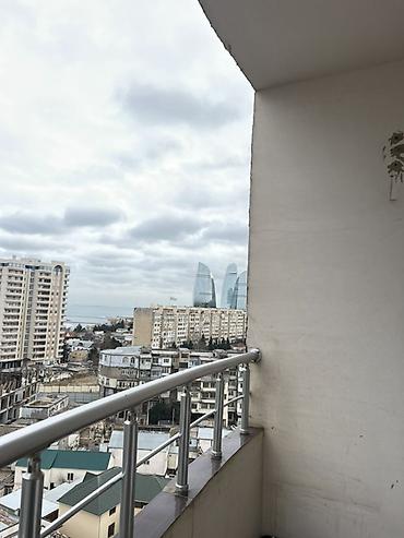 Mənzillər: Bakı, Yasamal, 3 otaqlı, Köhnə tikili, m. Elmlər Akademiyası, 147 kv. m — 9