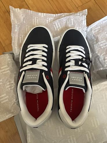 ugg bakü: 🇺🇸 Tommy Hilfiger original krasovka — yeni, ABŞ-dan gətirilib Satılır — 3