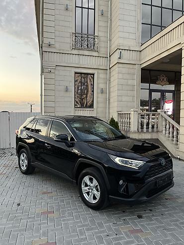 Toyota: Toyota RAV4: 2020 г., 2.5 л, Бензин, Кроссовер at lalafo.kg — 2 Toyota: Toyota RAV4: 2020 г., 2.5 л, Бензин, Кроссовер — 2