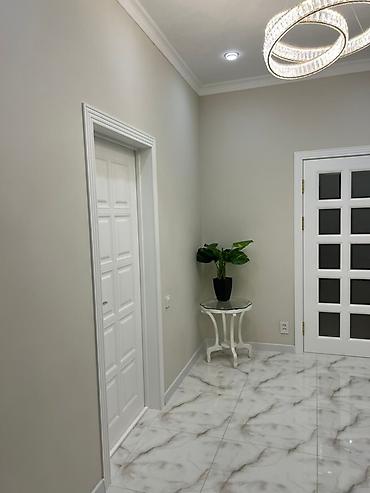 Долгосрочная аренда домов: 220 м², 5 комнат — 11