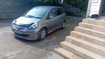 Продажа авто: Honda Fit: 2005 г., 1.3 л, Вариатор, Бензин, Хэтчбэк — 5