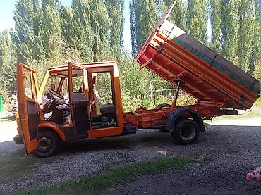 jcb эксковатор: Продаётся малотоннажный самосвал оранжевого цвета с двухрядной кабиной — 1
