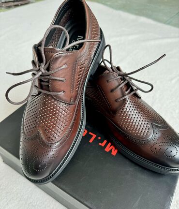 Туфлилер: Мужские туфли из 100% натуральной кожи. Сетчатая поверхность с