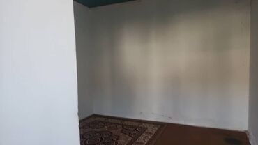 ищу дом на иссык куле: 14 м², 1 комната, Подвал, погреб, Забор, огорожен