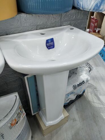 duş desti: Isatis pedestal lavabonun dəsti - Material: yüksək keyfiyyətli