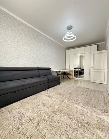 вдоль дороги: 1 комната, 40 м², 2 этаж, Евроремонт