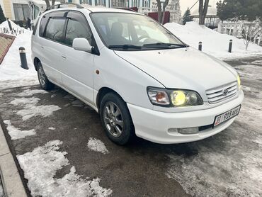 Toyota: Toyota Ipsum: 1999 г., 2 л, Механика, Бензин, Минивэн