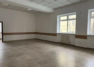 red centr: Сдаю офис в районе Филармонии Манаса/Чуй. 📍155 кв м 📍первый этаж — 4