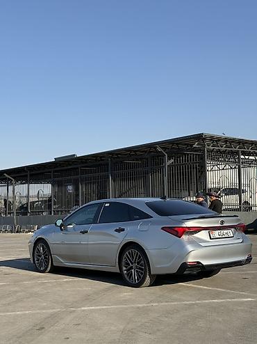 kolesa: Toyota Avalon: 2018 г., 2.5 л, Автомат, Гибрид, Седан — 8