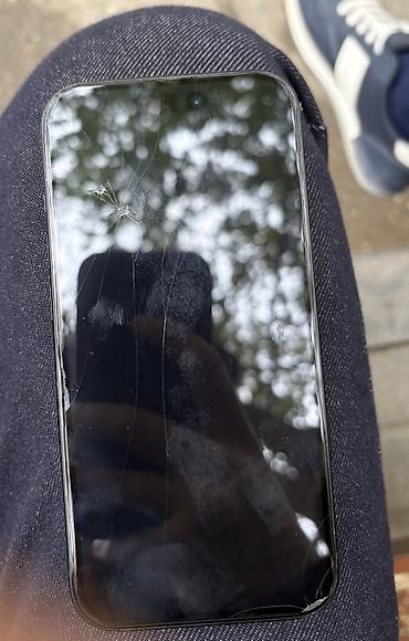 iphone ekran səkilləri: Qara, Qırıq — 2
