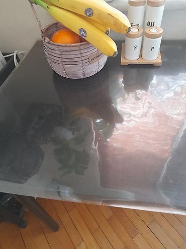 hamam kranti: IKEA Qara yemək/iş masası və 4 əd. stul dəsti Masa: - Rəng: tünd qara — 1