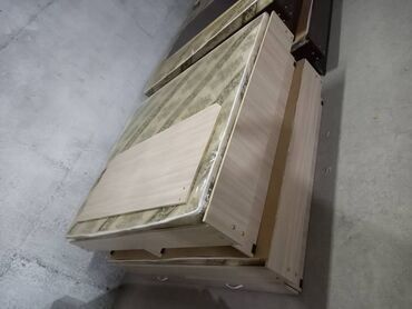 Двуспальные кровати: Двуспальная кровать, Новый, С ящиком для хранения, длина - 2 см — 4