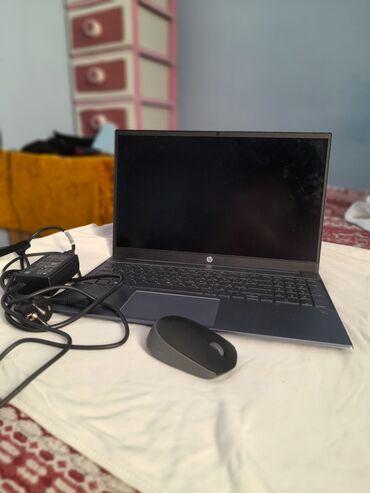 Apple MacBook: 64 çox GB, 12 "