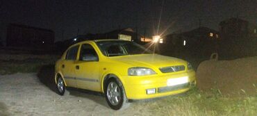 ilkin odenis 500 azn olan kredit masinlar: Opel Astra: 2 л | 1999 г. 51000 км Хэтчбэк